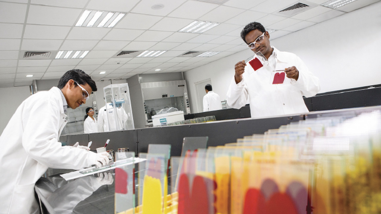 LAB PRO pigment test chemists qualification LoRes
